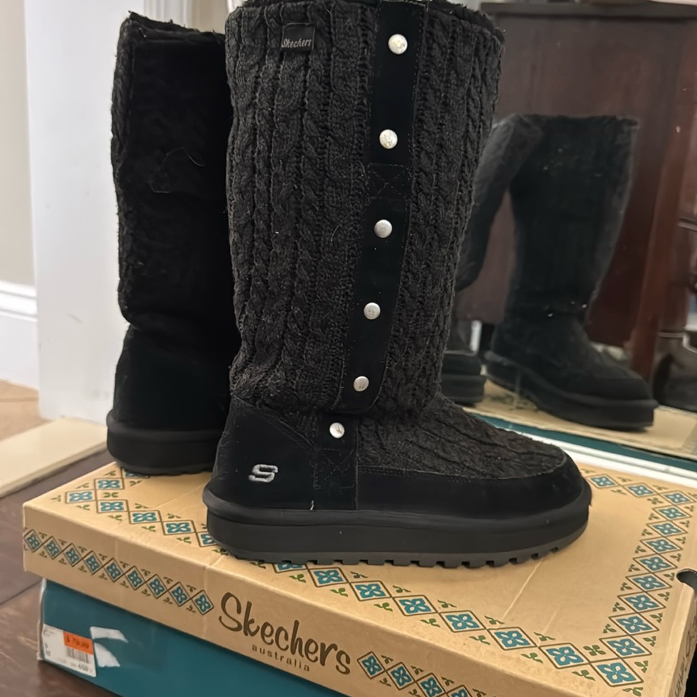 Sketchers black Fahernheit boots